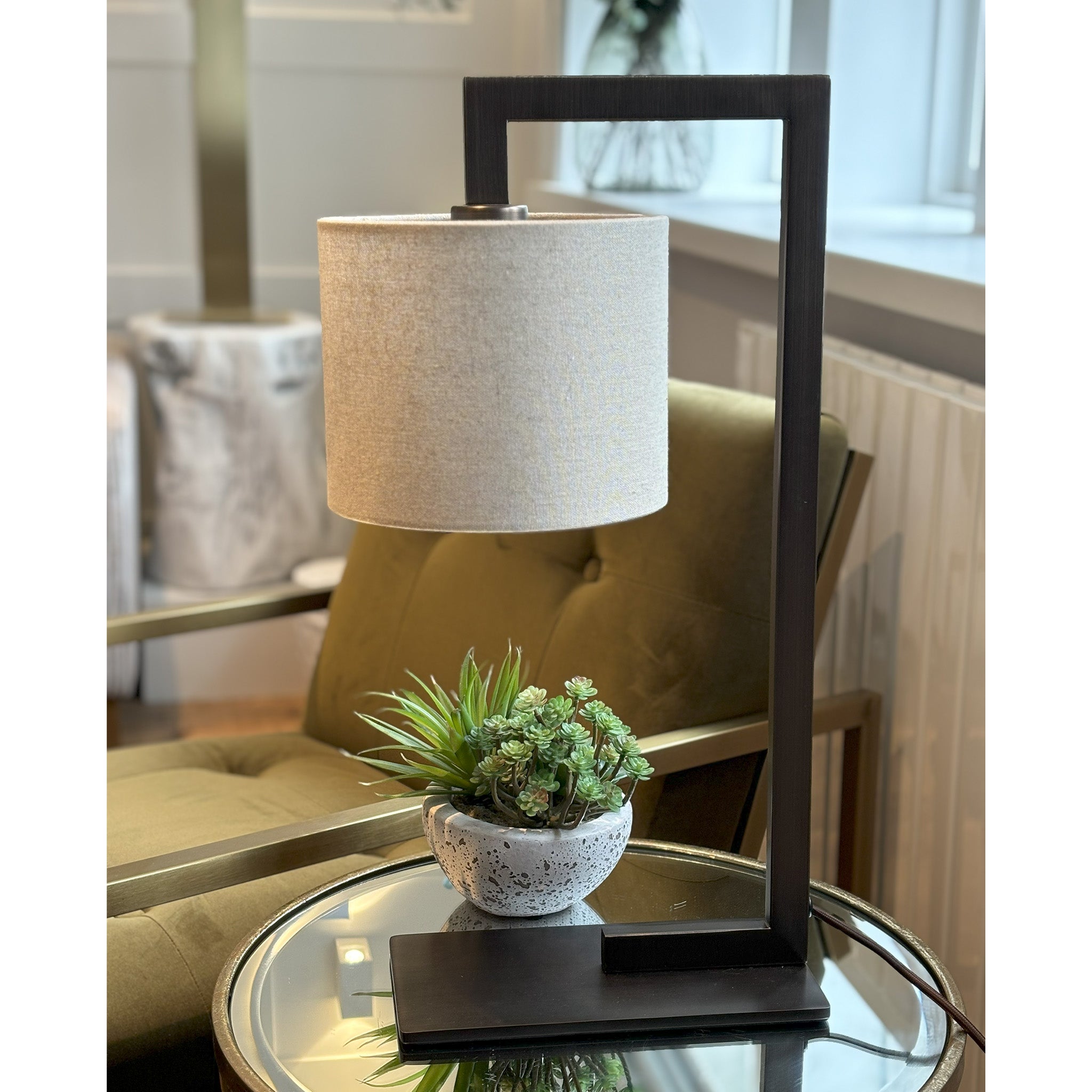 Overarm Table Lamp in Satin Black